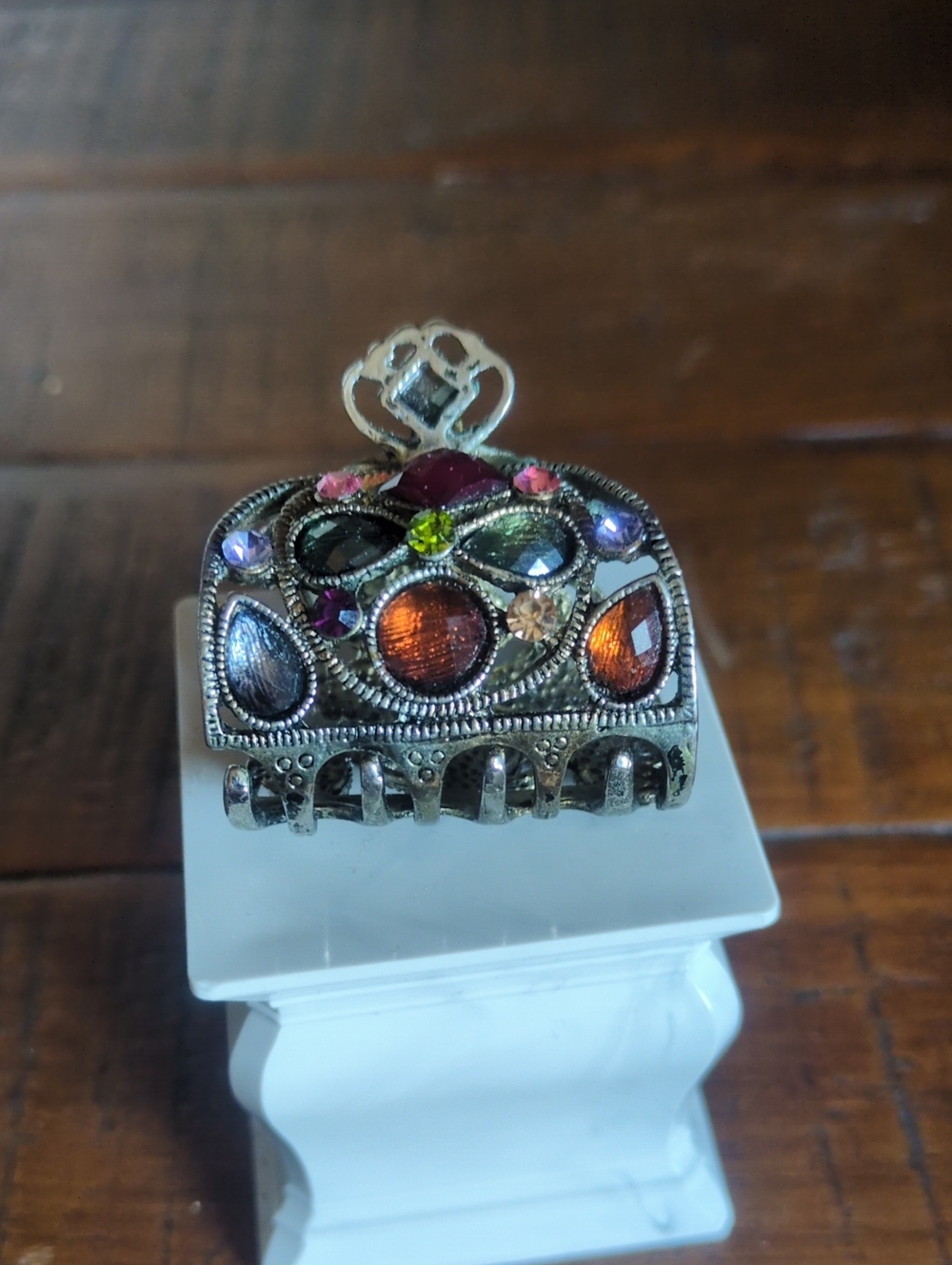 Vintage-Inspired Multicolor Gemstone Hair Claw Clip